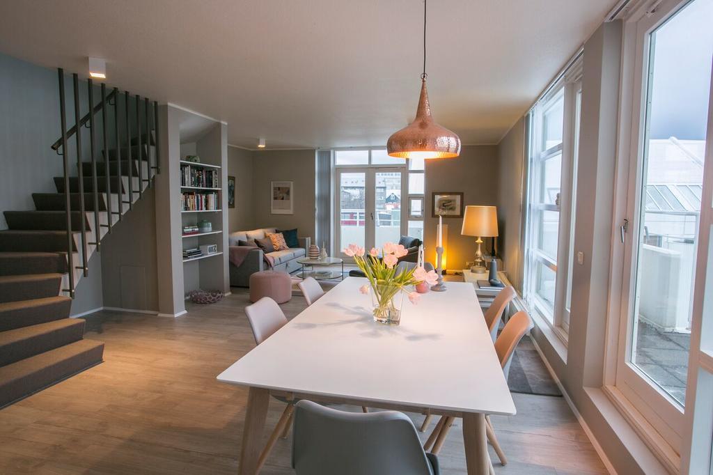 Penthouse Downtown With Free Parking Apartment Reykjavík Exterior photo
