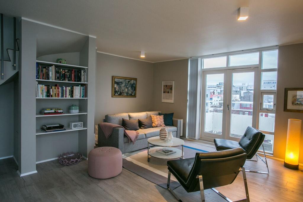 Penthouse Downtown With Free Parking Apartment Reykjavík Exterior photo